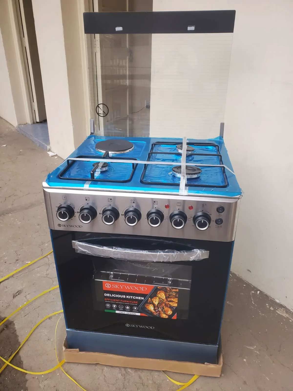 Skywood 60 by 60 Standing Cooker 3+1 Electric Hotplate with Electric Oven price in kenya 1 call 0711477775 or 0711114001 Skywood 60 by 60 Standing Cooker 3+1 Electric Hotplate with Electric Oven price in kenya